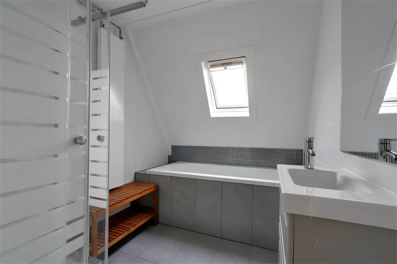 room in Rotterdam